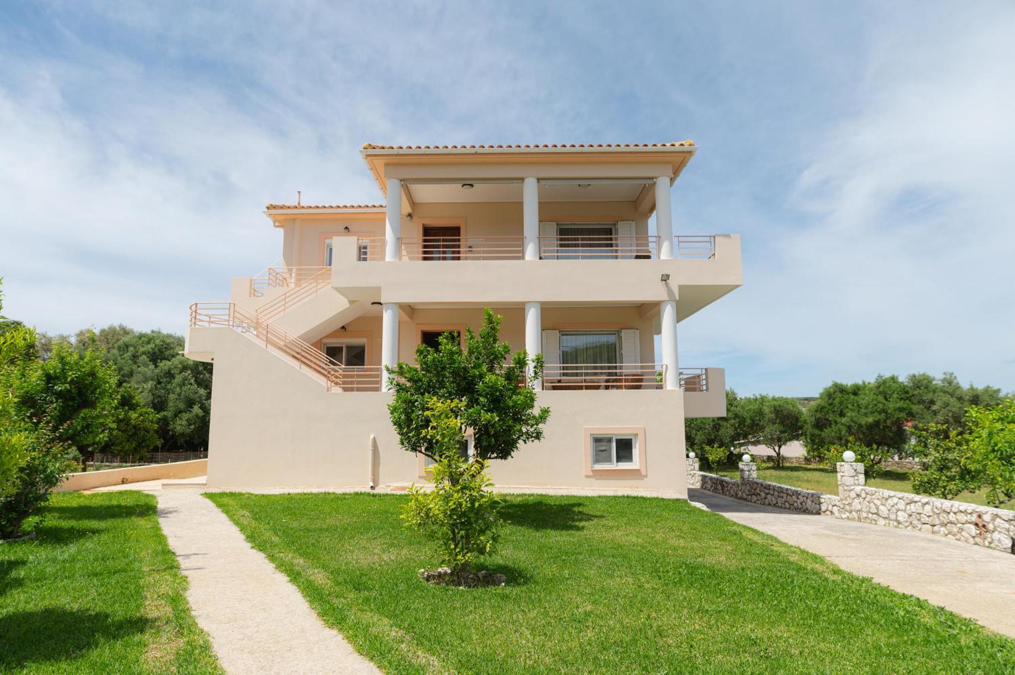 ארגוסטולי Vasilopoulos Residences - Apartments Eliana & Melanthia מראה חיצוני תמונה